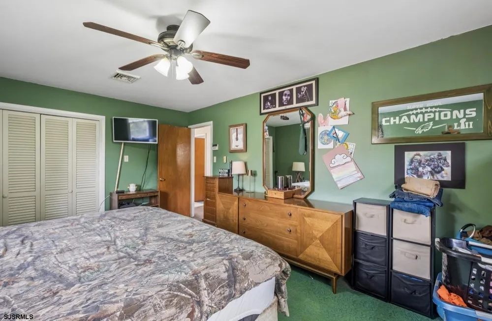 11 Queens Ln Hammonton, NJ 08037