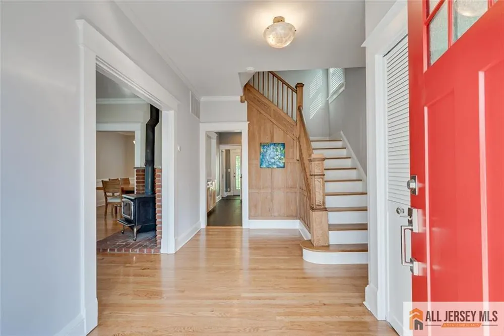 31 Riva Avenue Milltown, NJ 08850