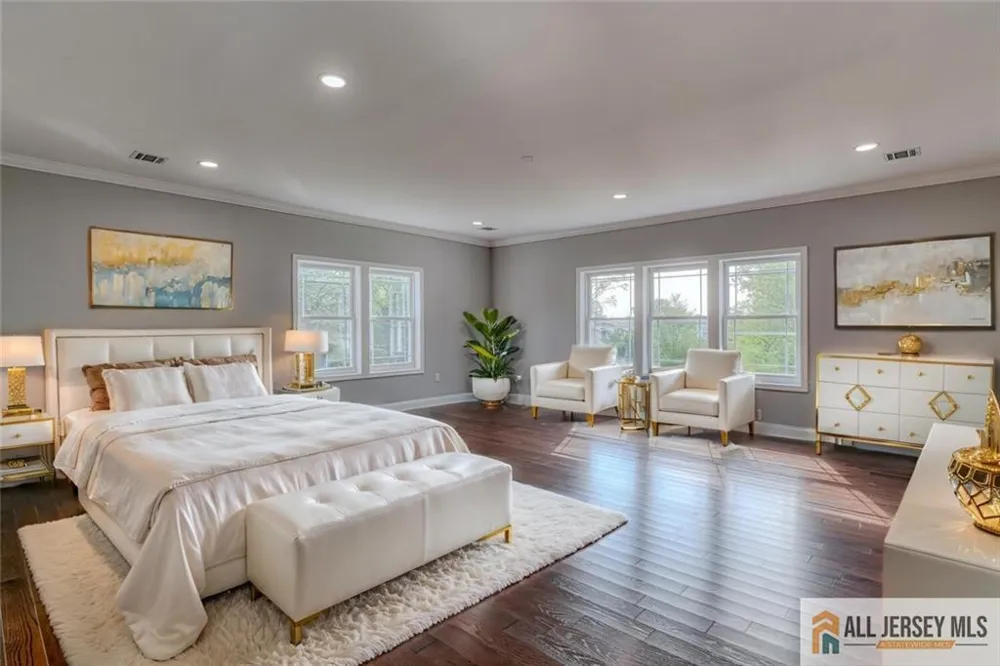 108 Jersey Avenue Edison, NJ 08820