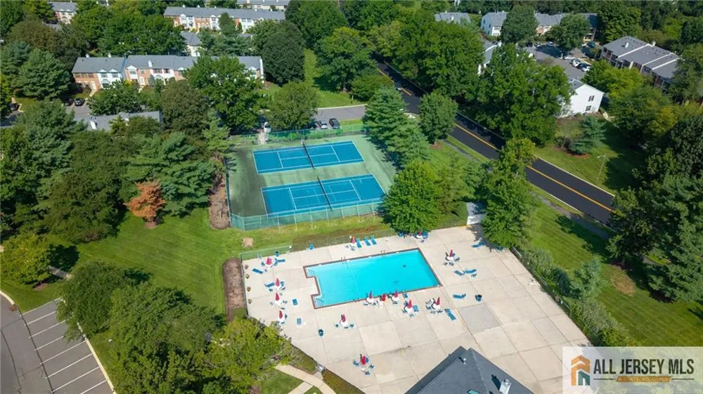60 Taylor Drive Franklin, NJ 08823