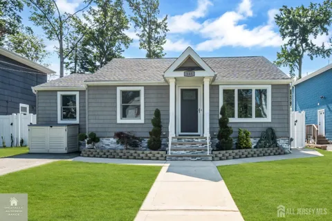185 E Cliff Road