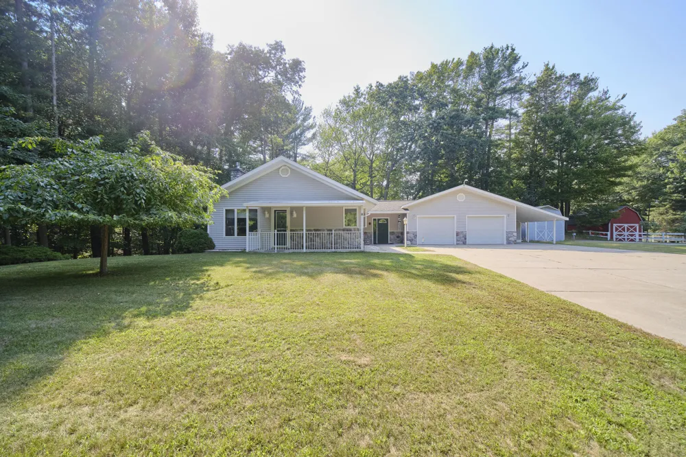 3423 Balsam Avenue Manistee, MI 49660