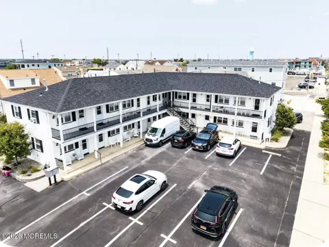 2204 Grand Central Avenue #3