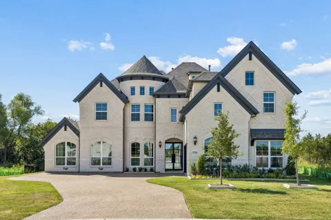 2316 Favour Court
