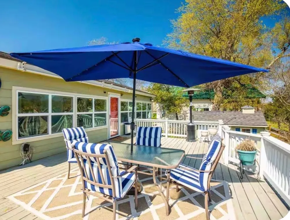 224 Pinoak Drive Mabank, TX 75156