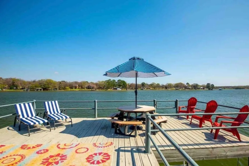 224 Pinoak Drive Mabank, TX 75156
