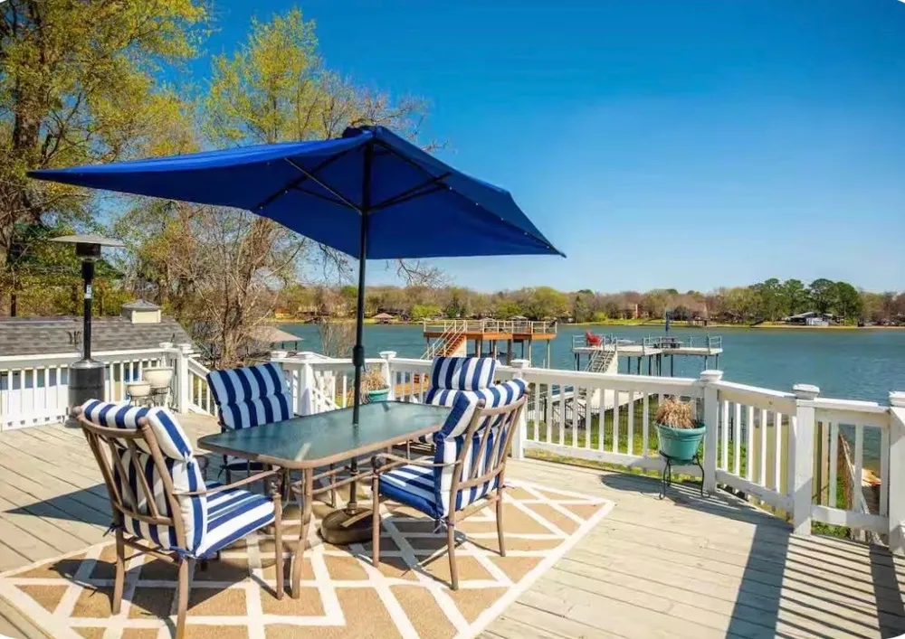 224 Pinoak Drive Mabank, TX 75156