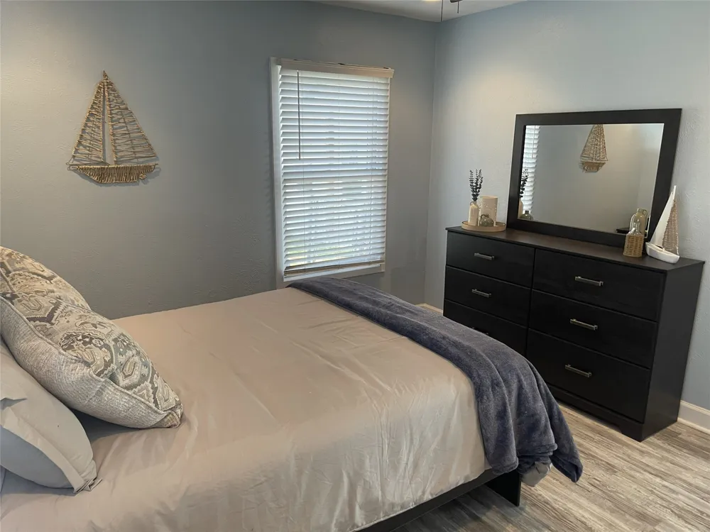 224 Pinoak Drive Mabank, TX 75156