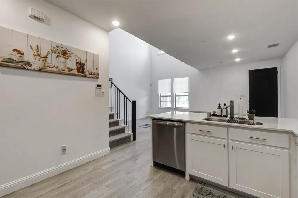 7031 Cedar Creek Drive Grand Prairie, TX 75054