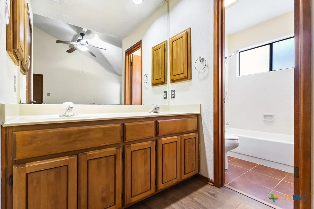 1514 Vista Hill Street San Antonio, TX 78213