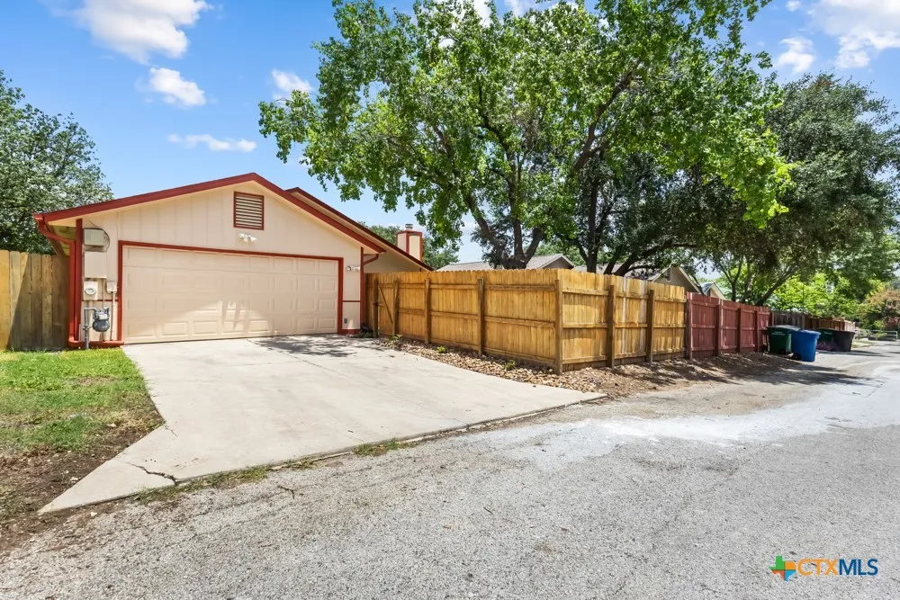1514 Vista Hill Street San Antonio, TX 78213