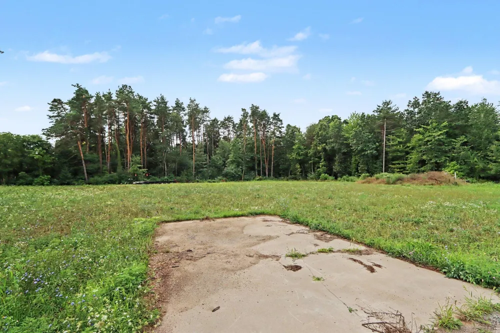 2678 S Patterson Road Wayland, MI 49348