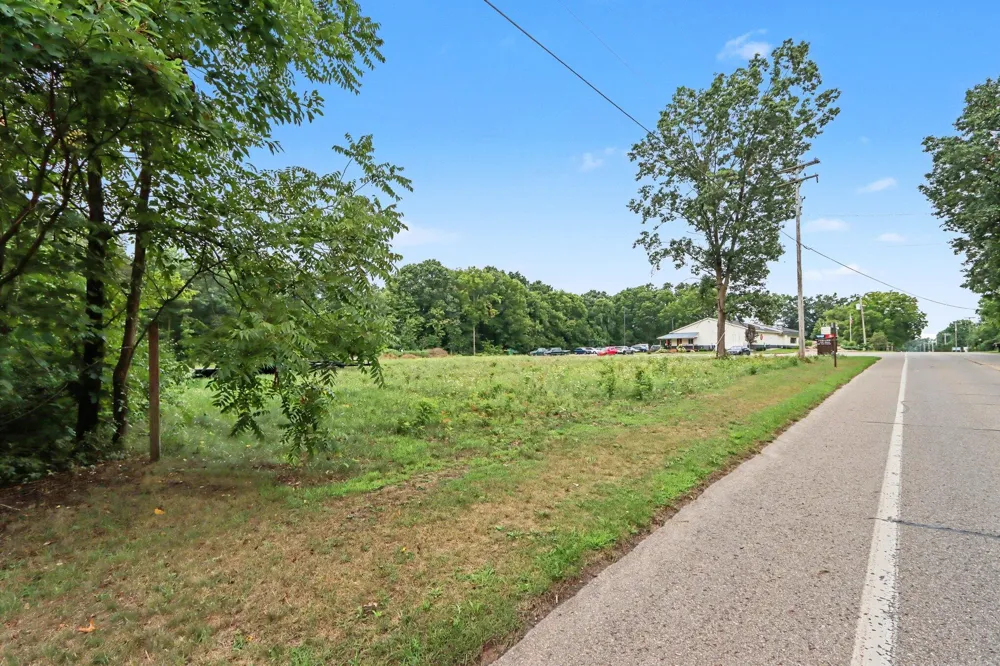 2678 S Patterson Road Wayland, MI 49348