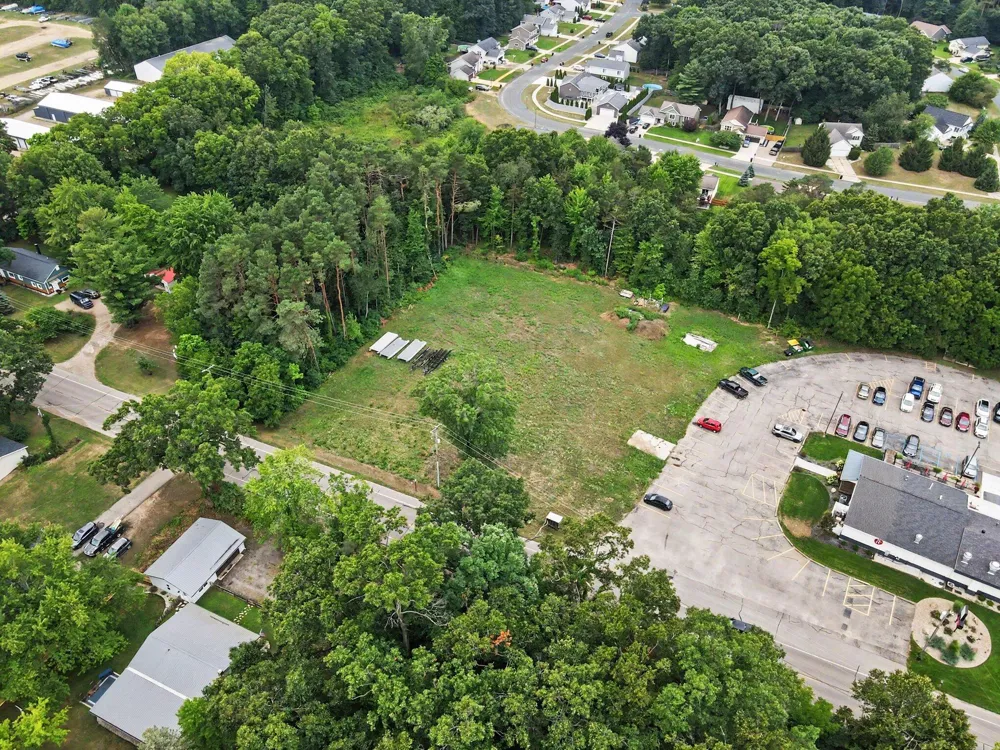 2678 S Patterson Road Wayland, MI 49348