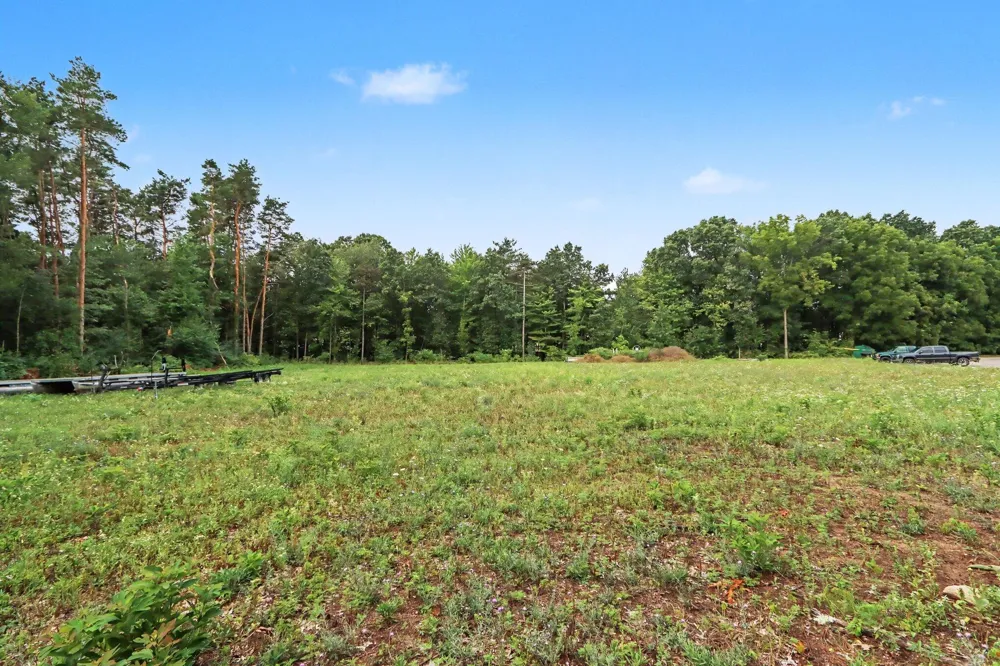 2678 S Patterson Road Wayland, MI 49348