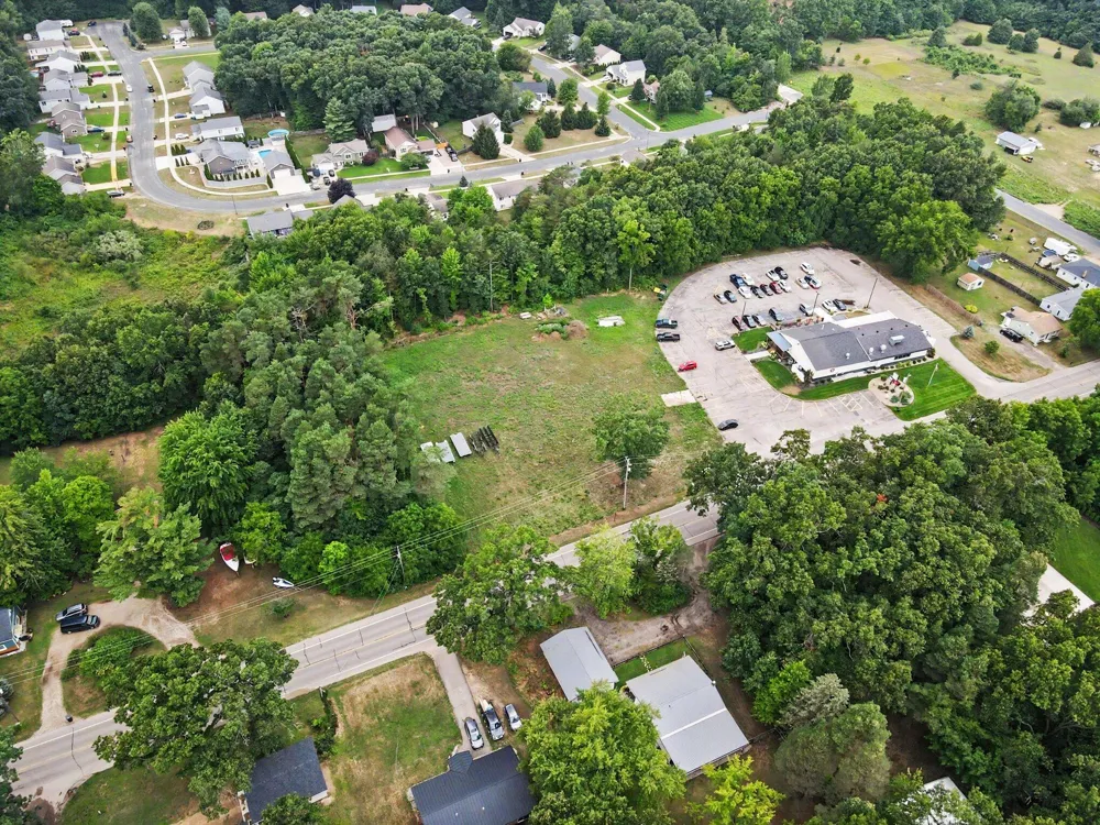 2678 S Patterson Road Wayland, MI 49348