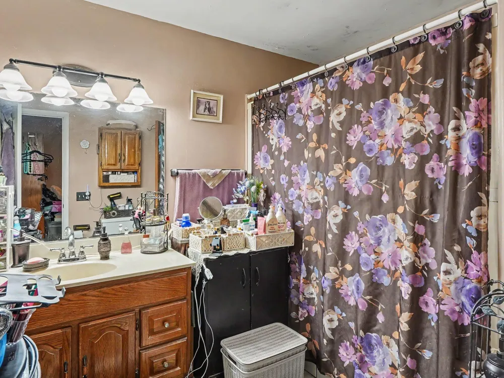 43 Butternut Court Chelsea, MI 48118