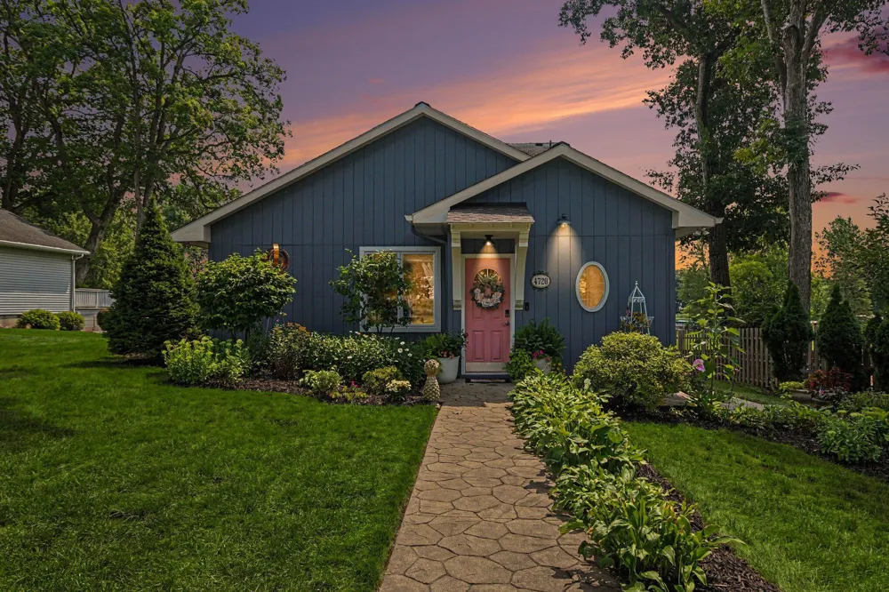 4720 Downing Drive Pinckney, MI 48169
