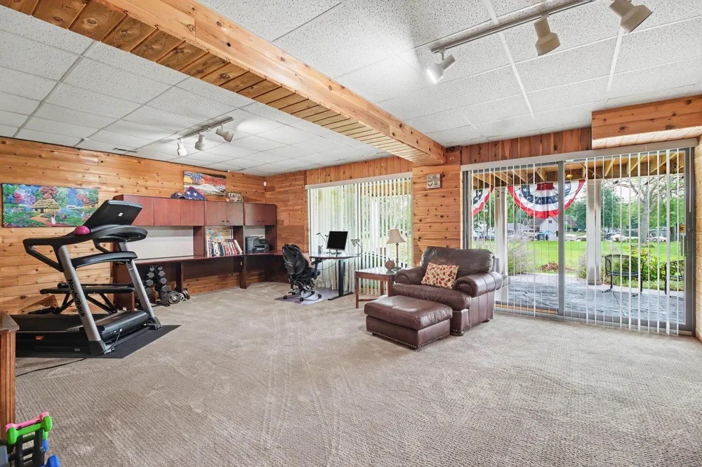 4720 Downing Drive Pinckney, MI 48169