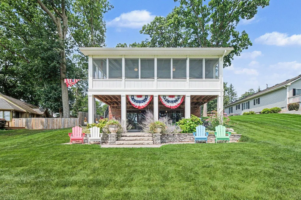 4720 Downing Drive Pinckney, MI 48169