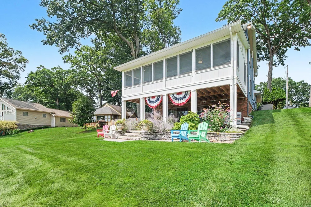 4720 Downing Drive Pinckney, MI 48169