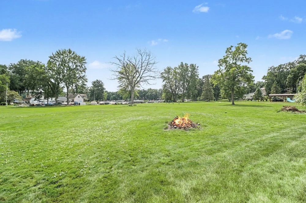 4720 Downing Drive Pinckney, MI 48169
