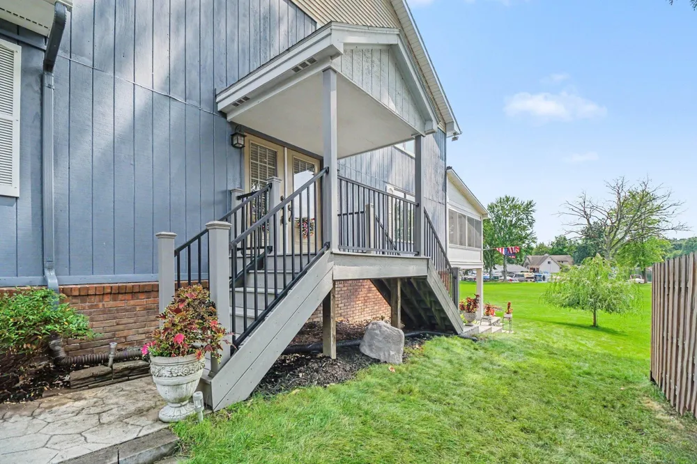 4720 Downing Drive Pinckney, MI 48169