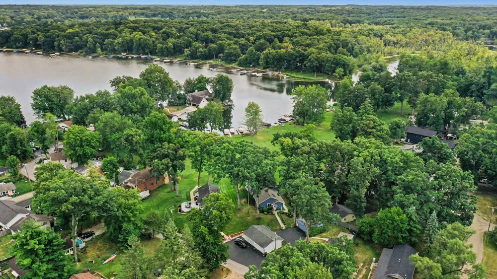 4720 Downing Drive Pinckney, MI 48169