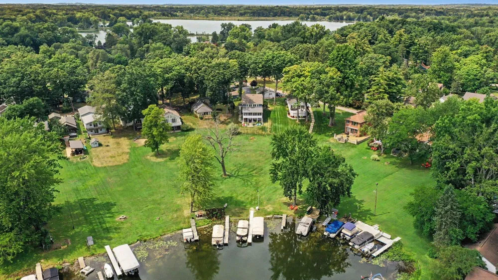 4720 Downing Drive Pinckney, MI 48169