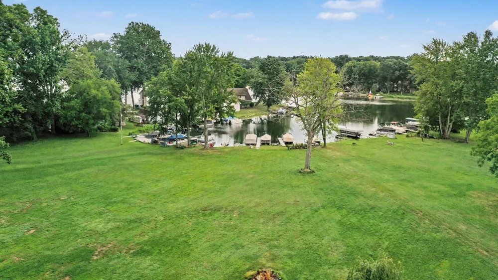 4720 Downing Drive Pinckney, MI 48169