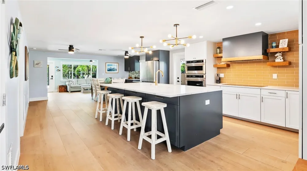 Riverview Drive Naples, FL 34112