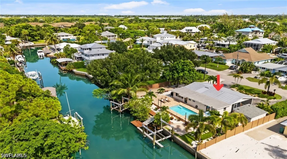 Riverview Drive Naples, FL 34112