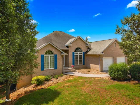 211 Mariners Lane