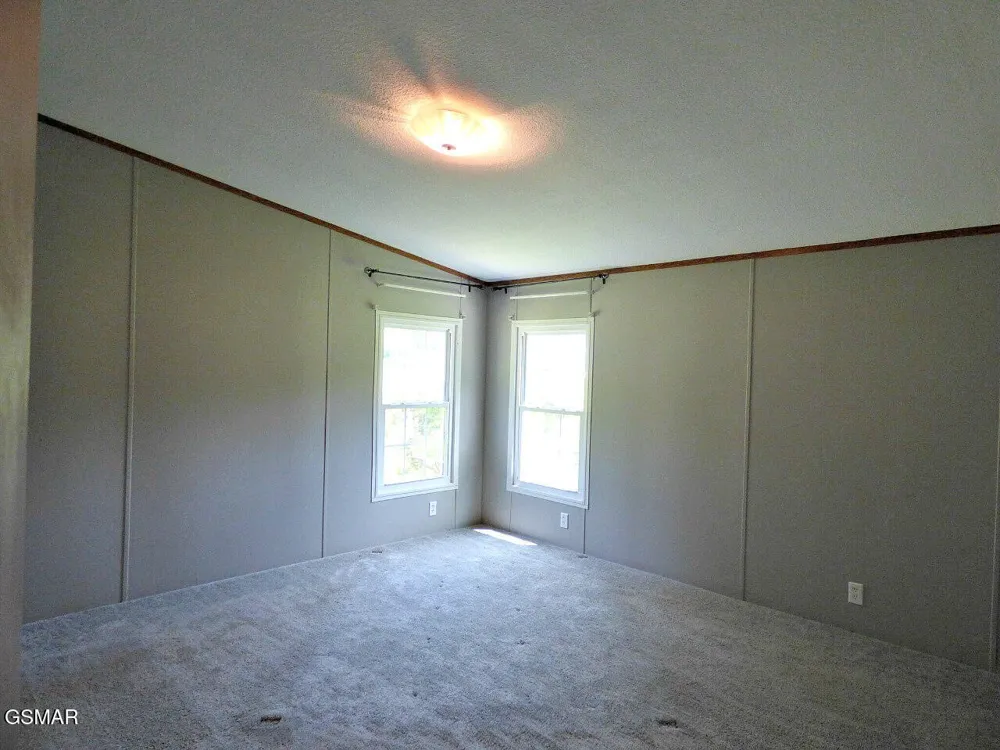 1013 Tara View Way White Pine, TN 37890