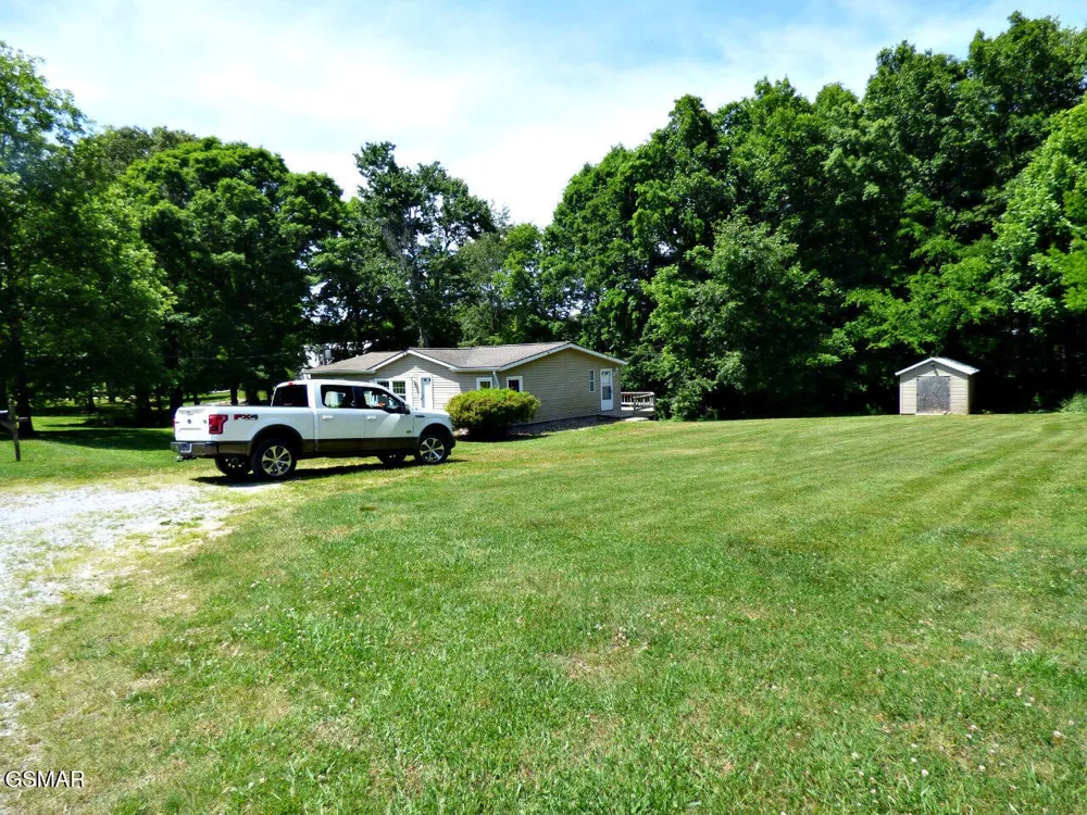 1013 Tara View Way White Pine, TN 37890