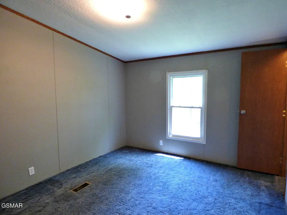 1013 Tara View Way White Pine, TN 37890