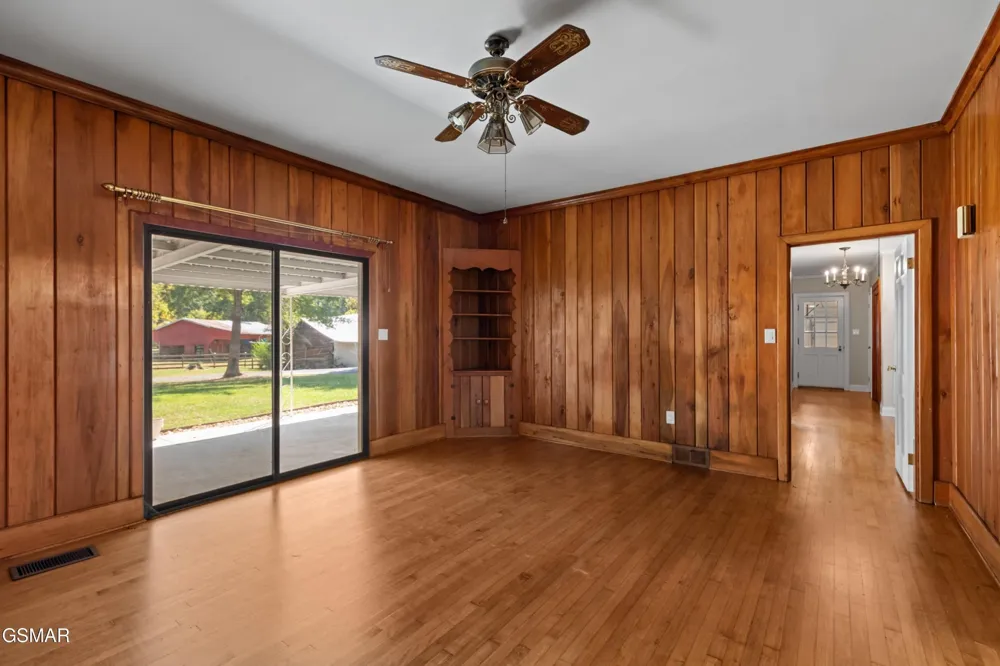 1328 W Main Street White Pine, TN 37890