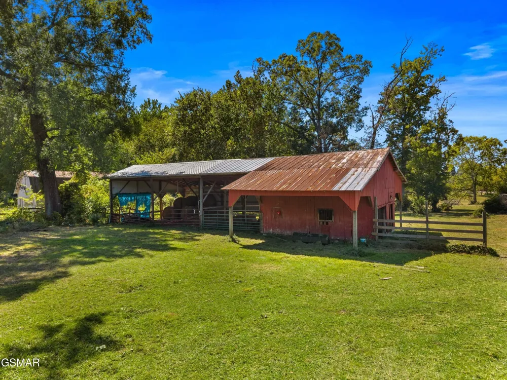 1328 W Main Street White Pine, TN 37890