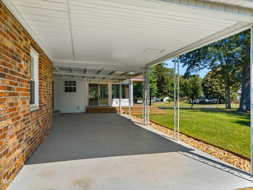 1328 W Main Street White Pine, TN 37890
