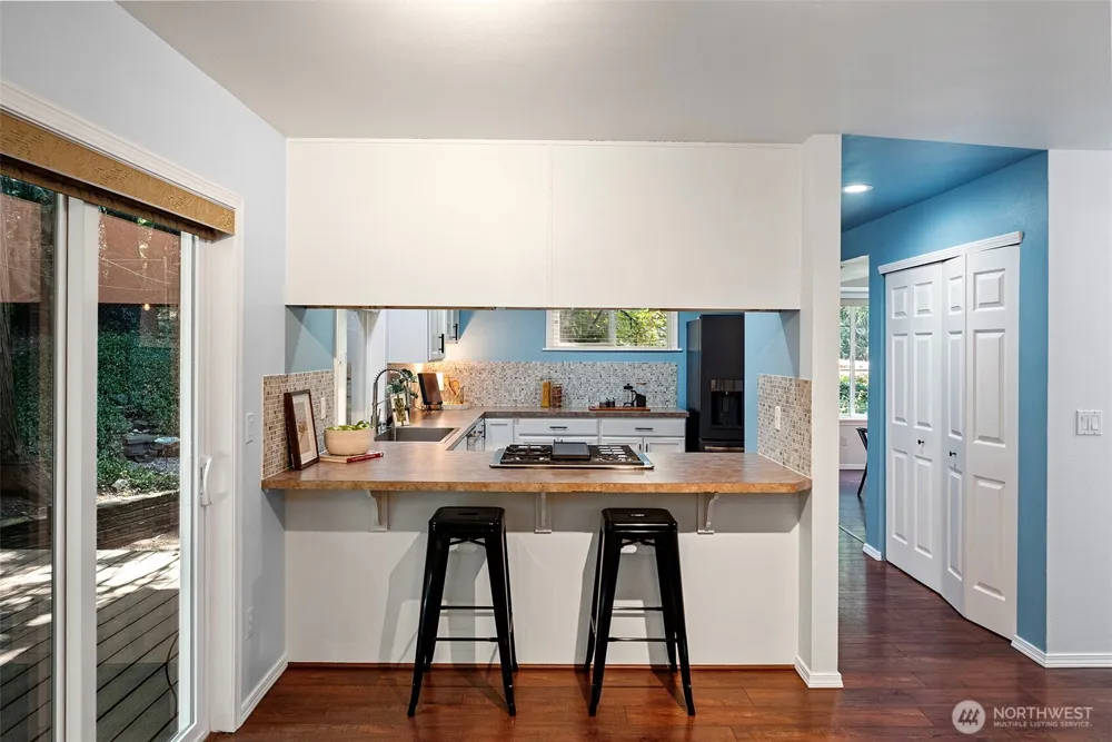 12568 Spohn Road NE Poulsbo, WA 98370