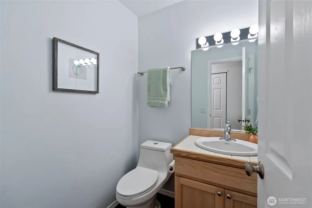 12568 Spohn Road NE Poulsbo, WA 98370