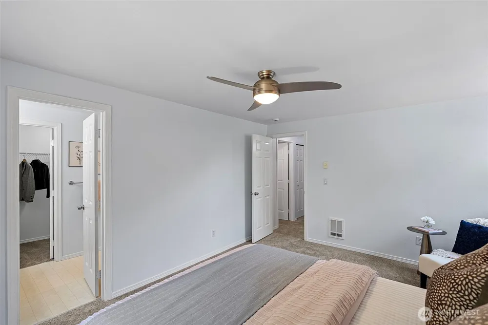 12568 Spohn Road NE Poulsbo, WA 98370