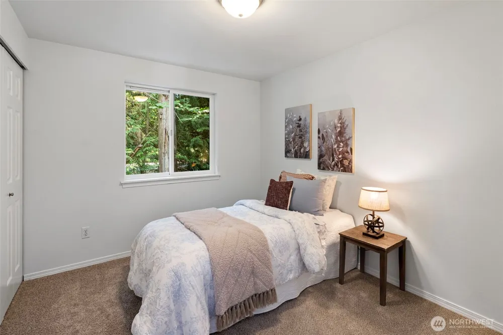 12568 Spohn Road NE Poulsbo, WA 98370
