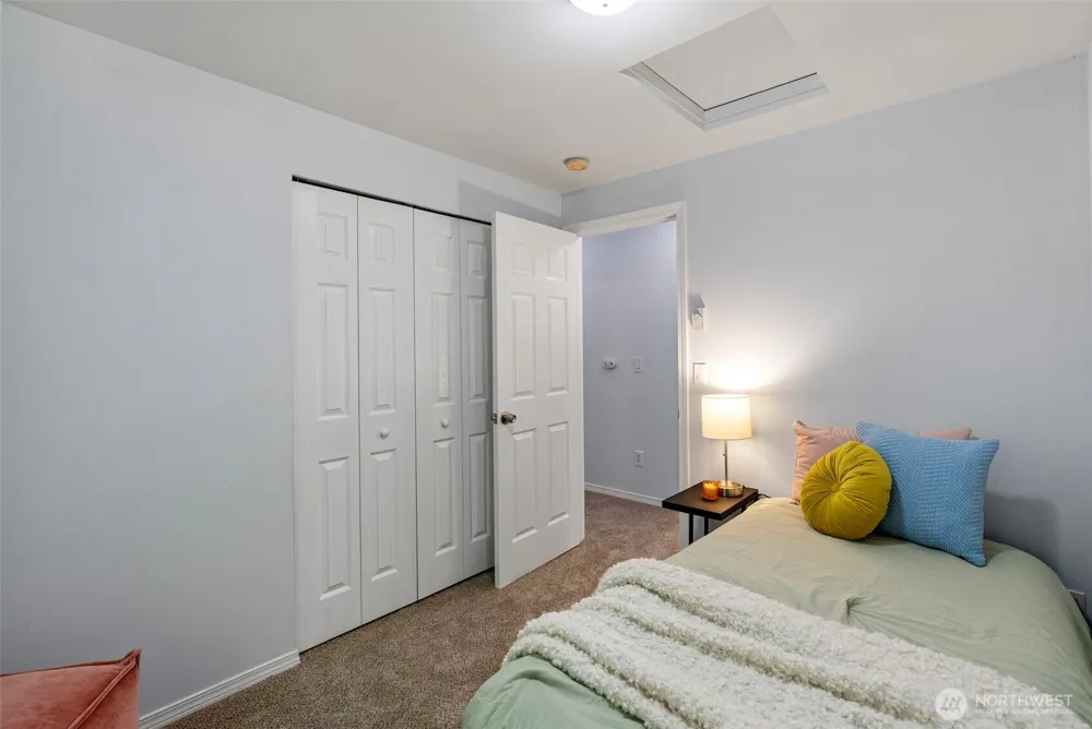 12568 Spohn Road NE Poulsbo, WA 98370