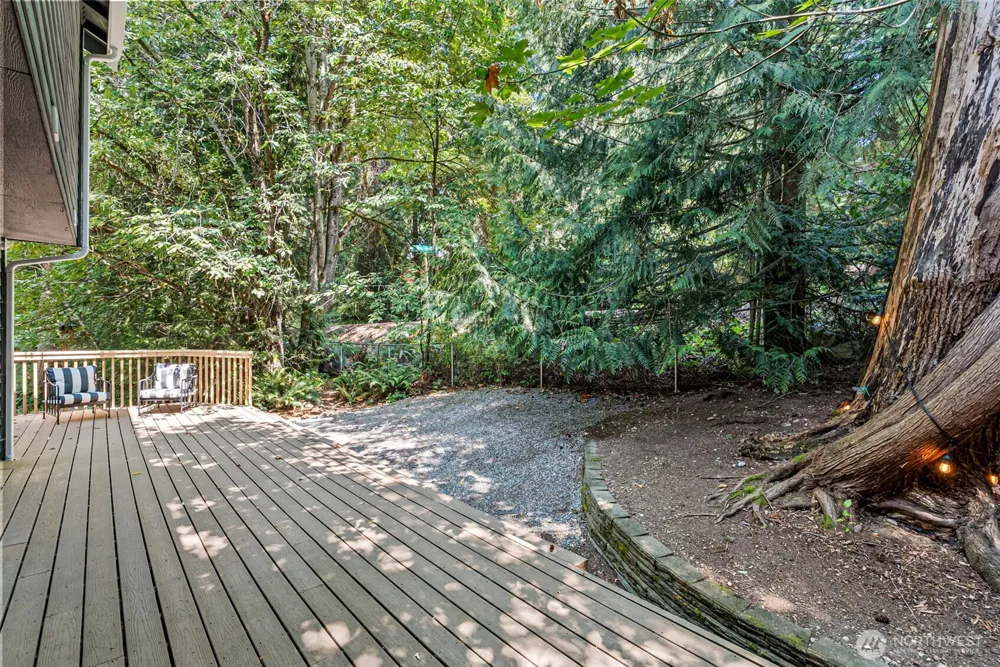 12568 Spohn Road NE Poulsbo, WA 98370