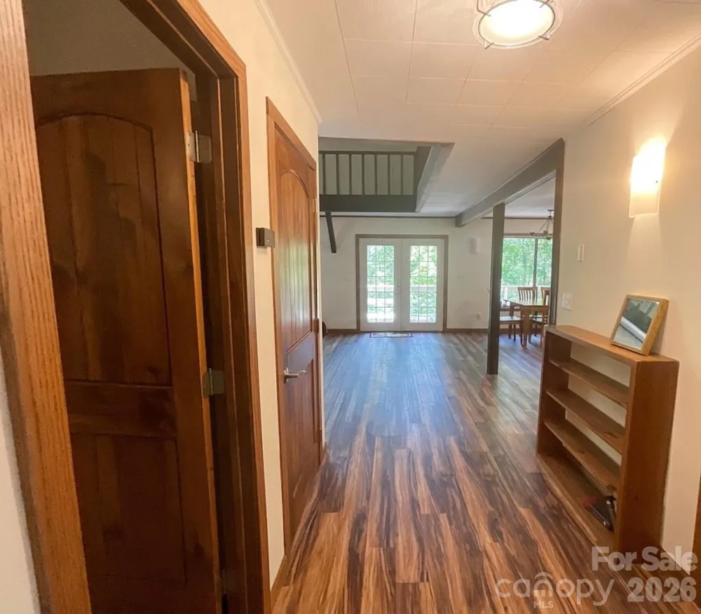 903 Winter Star Loop Burnsville, NC 28714