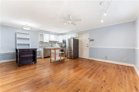 870 Glendale Terrace NE #7