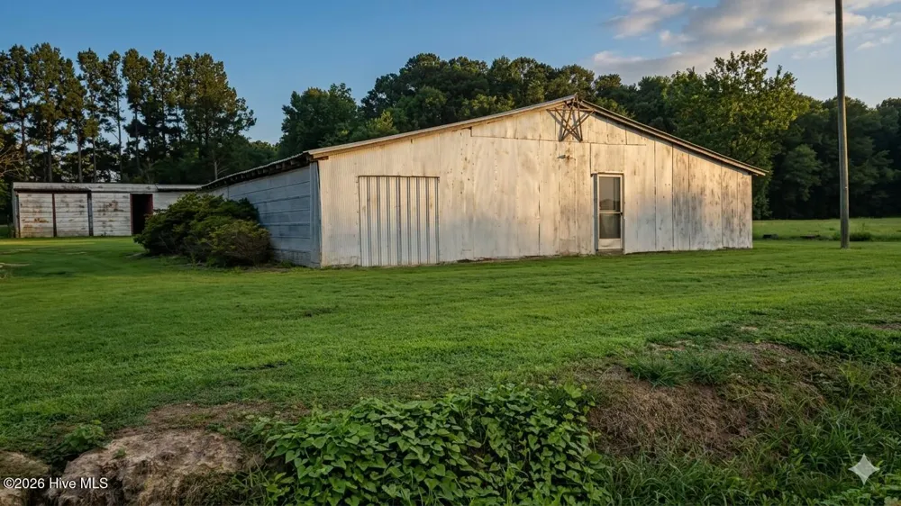 388 Quince Dail Road Chinquapin, NC 28521