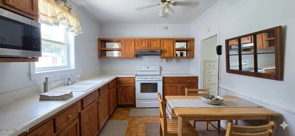 388 Quince Dail Road Chinquapin, NC 28521