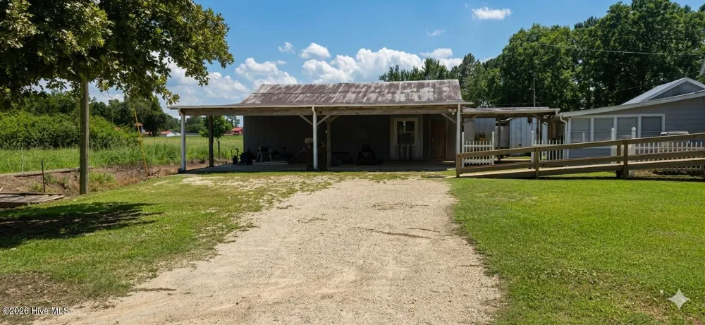 388 Quince Dail Road Chinquapin, NC 28521